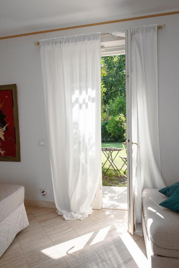 Relais Villa Isabel Pietrasanta Bagian luar foto