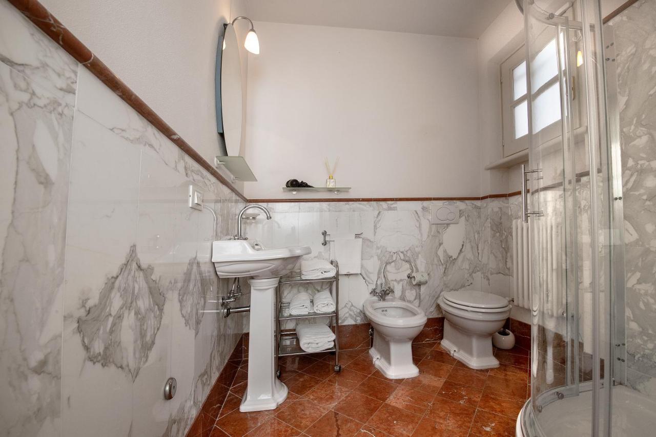 Relais Villa Isabel Pietrasanta Bagian luar foto