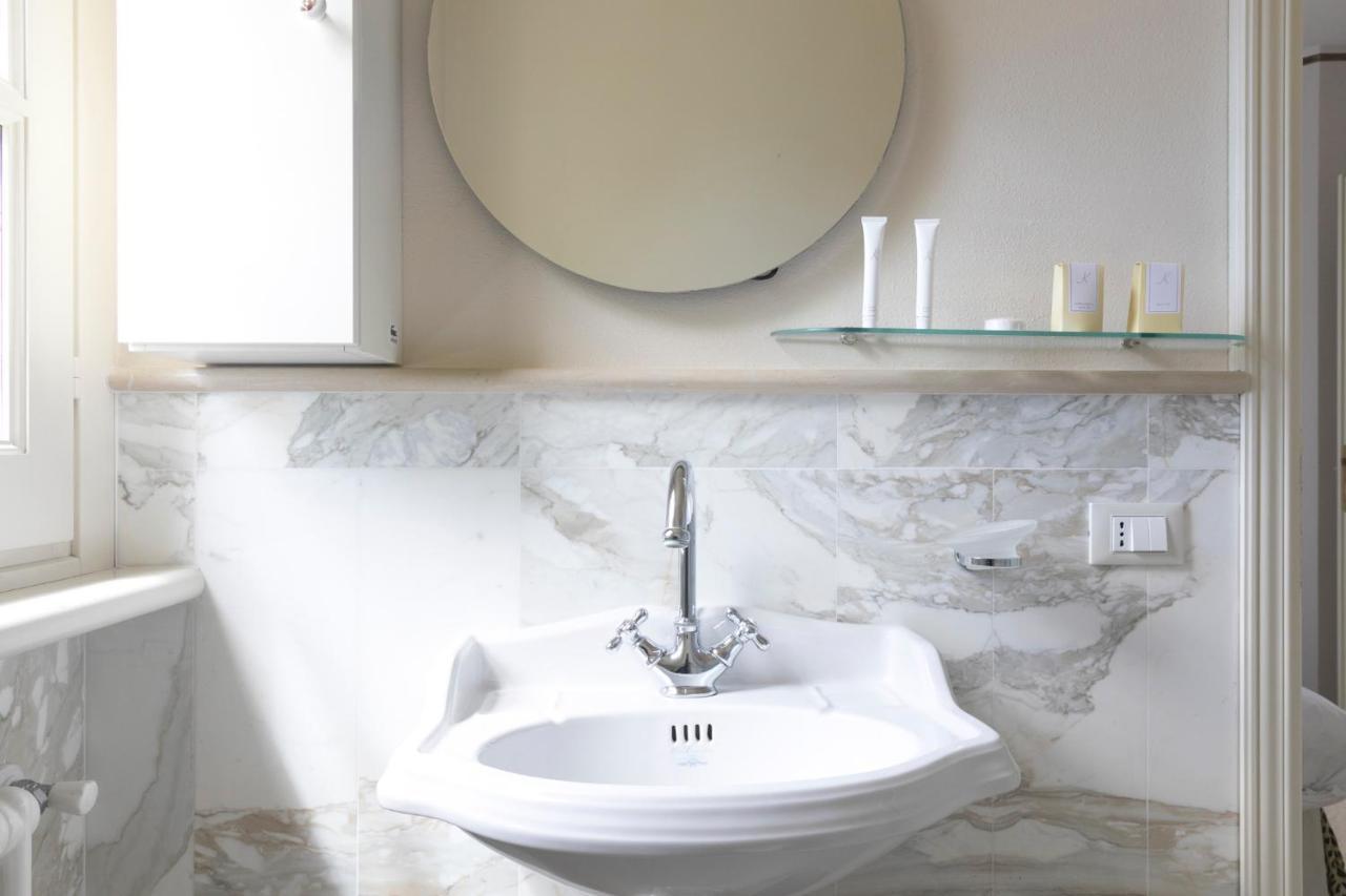 Relais Villa Isabel Pietrasanta Bagian luar foto