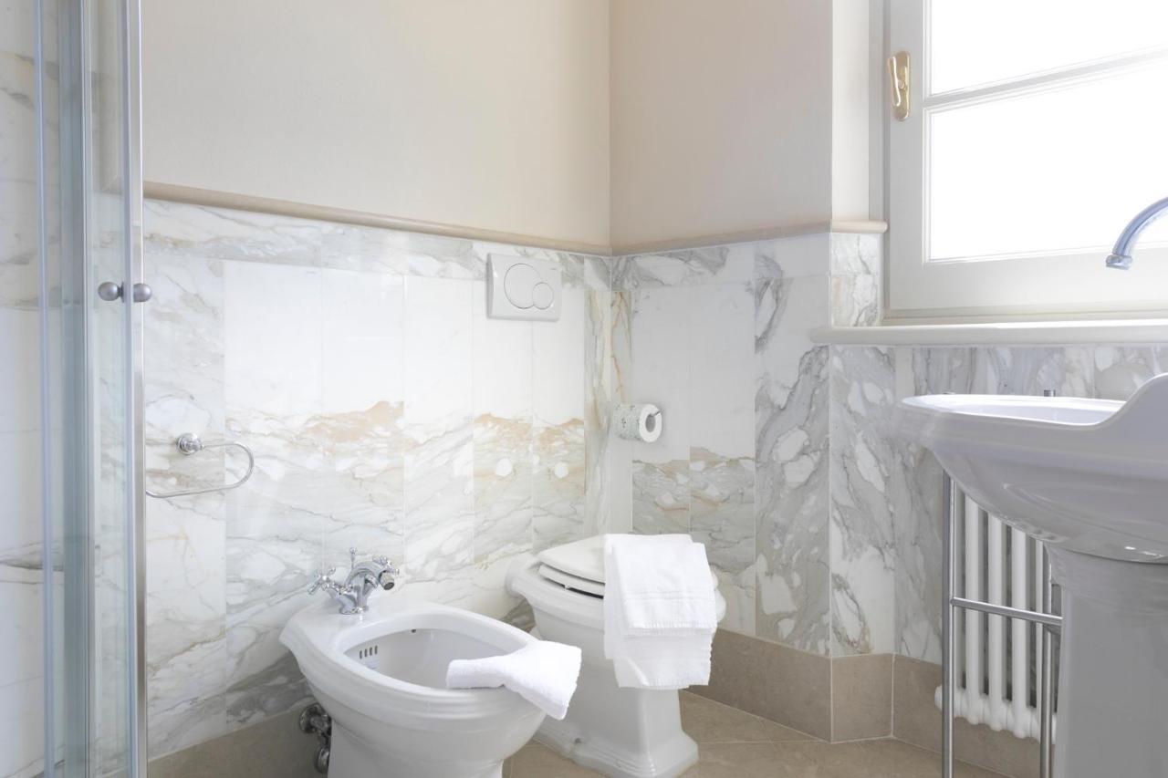 Relais Villa Isabel Pietrasanta Bagian luar foto