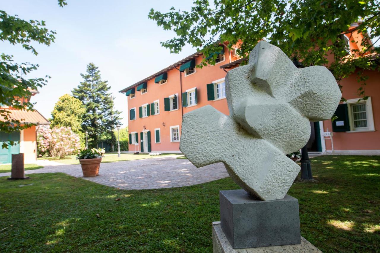 Relais Villa Isabel Pietrasanta Bagian luar foto
