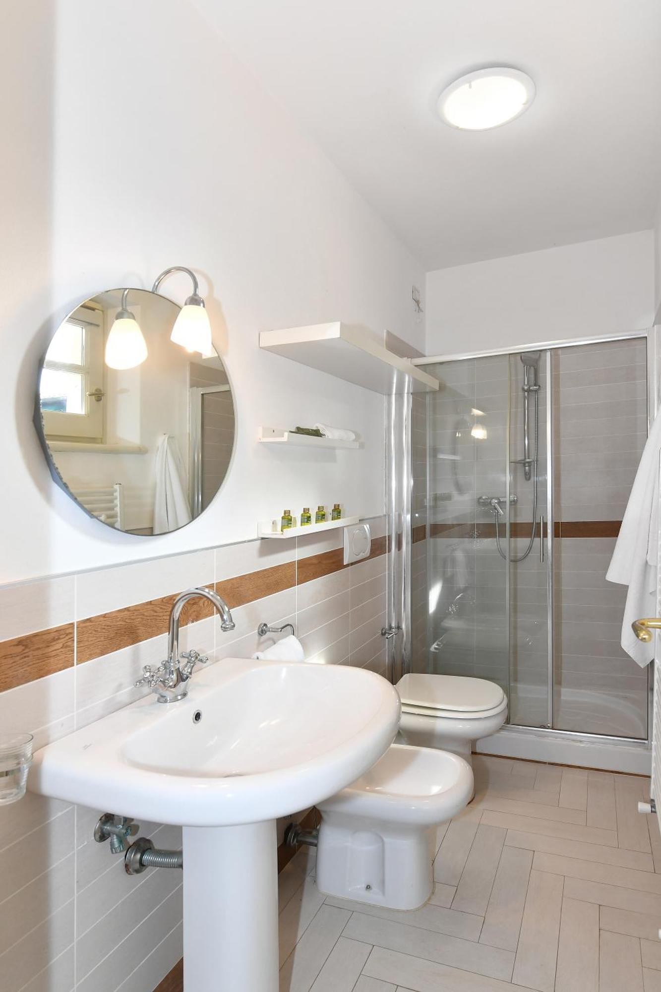 Relais Villa Isabel Pietrasanta Bagian luar foto