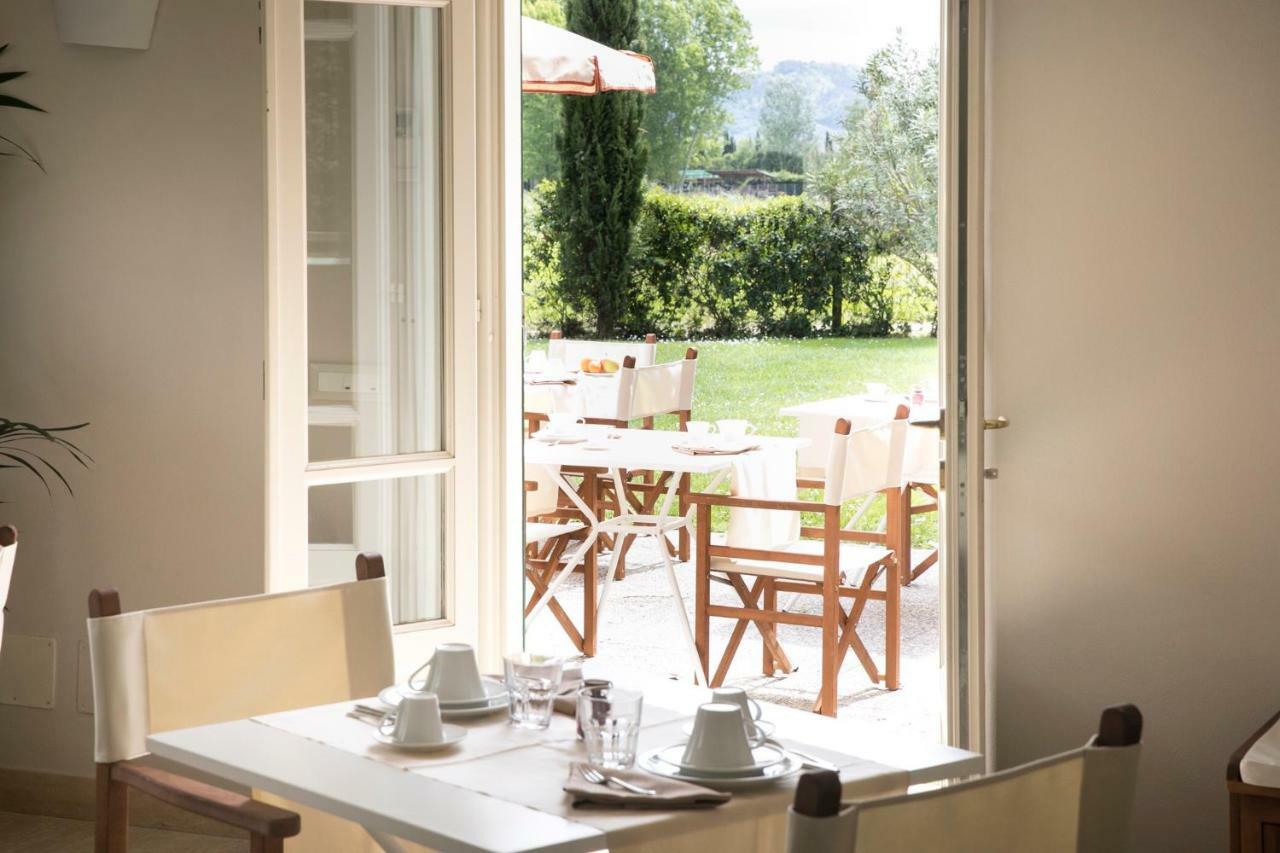 Relais Villa Isabel Pietrasanta Bagian luar foto
